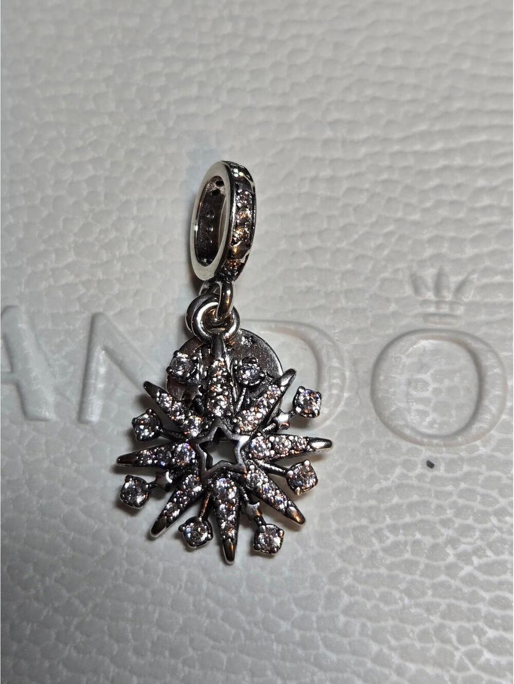 Pandora s925 ale charm star